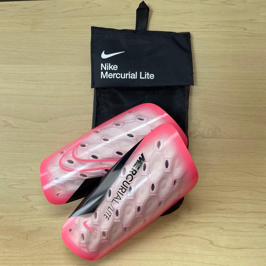 NIKE MERCURIAL LITE SHIN GUARDS PINK WITH BLACK CASE